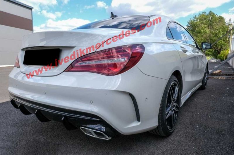 MERCEDES W117 CLA 45 DIFÜZÖR & EGZOZ SETI 16-19 SIYAH EGZOZ ILE