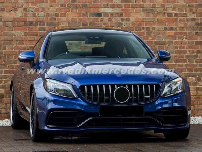 MERCEDES W205 2014-2019 C63 BODY KIT PARLAK SIYAH ÖN ÇITA